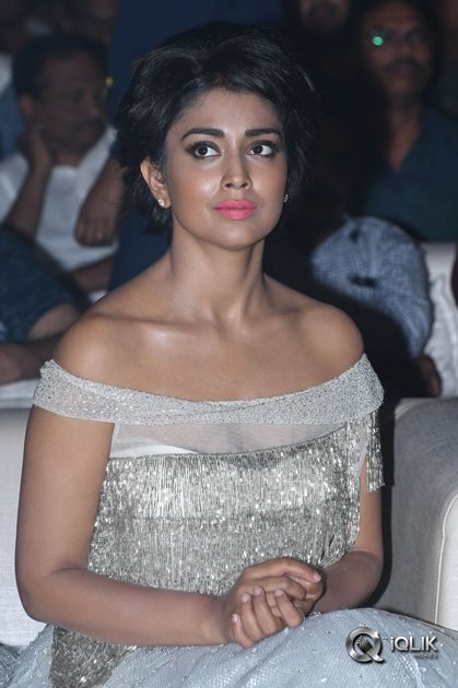 Shriya-Saran-At-Nakshatram-Movie-Audio-Launch